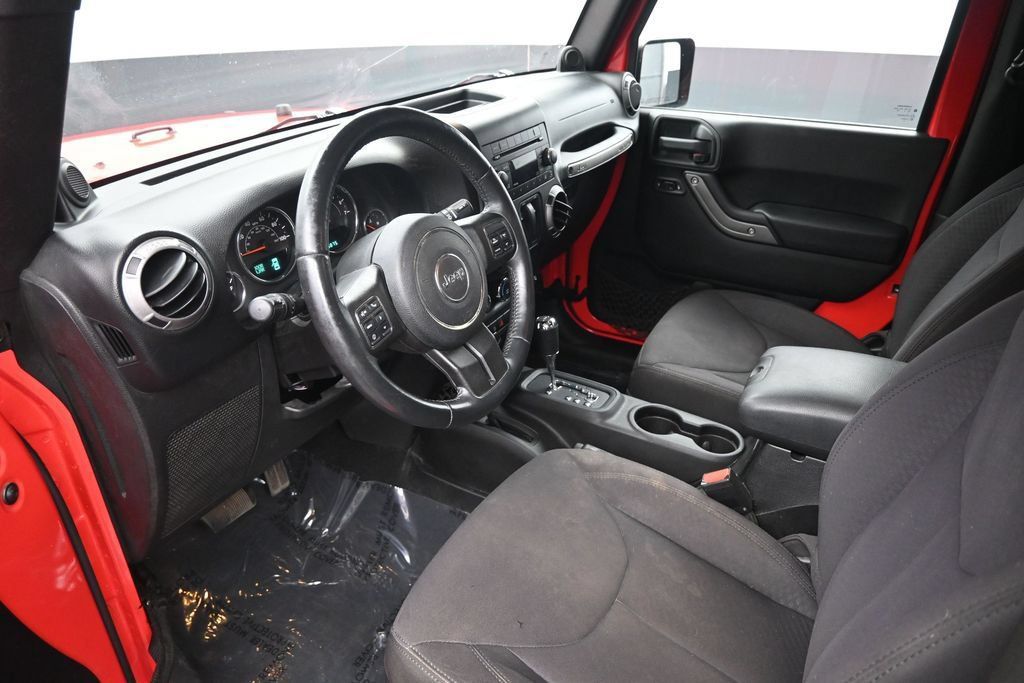 Used 2013 Jeep Wrangler Sport AWD/4WD image 13