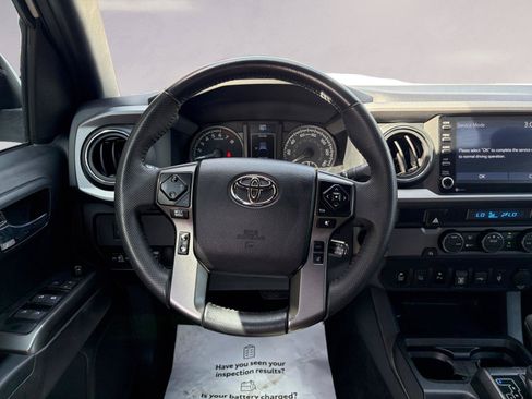 Used 2023 Toyota Tacoma TRD Sport w/ Technology Package RWD image 12