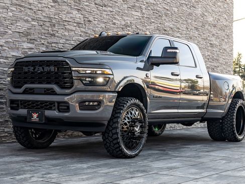 Used 2026 RAM 3500 Limited AWD/4WD image 6