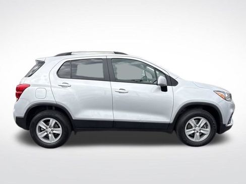 Used 2022 Chevrolet Trax LT w/ Driver Confidence Package AWD/4WD image 7
