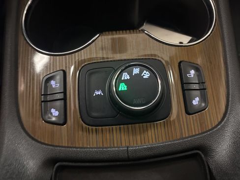 Used 2021 GMC Acadia SLE w/ Driver Convenience Package AWD/4WD image 21