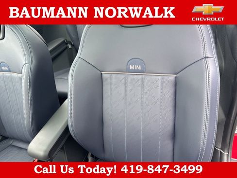 Used 2025 MINI Cooper S FWD image 30