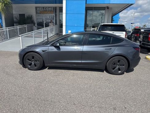 Used 2022 Tesla Model 3 Long Range AWD/4WD image 1