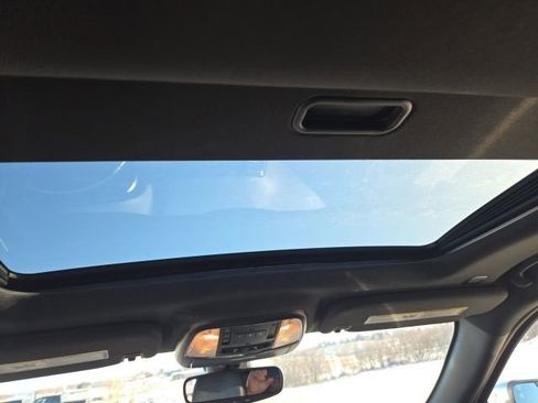 Used 2022 Jeep Grand Cherokee Limited image 10