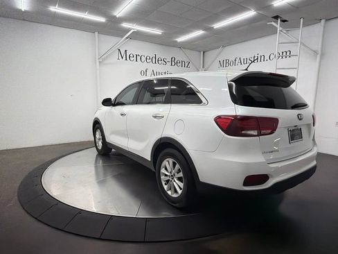 Used 2020 Kia Sorento FWD V6 image 5