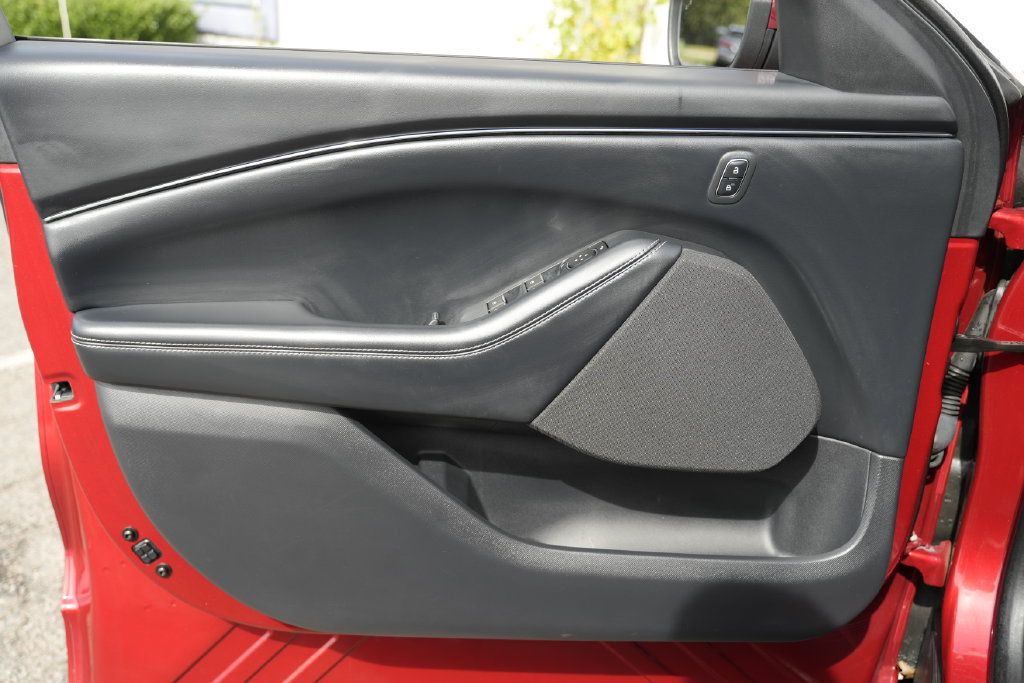 Used 2022 Ford Mustang Mach-E Select AWD/4WD image 18