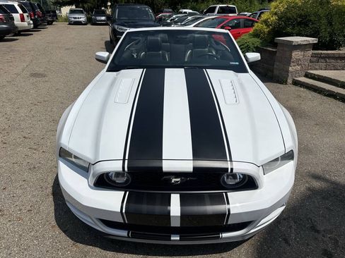 Used 2014 Ford Mustang GT Premium RWD image 11