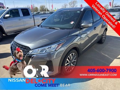 Used 2024 Nissan Kicks SV image 1