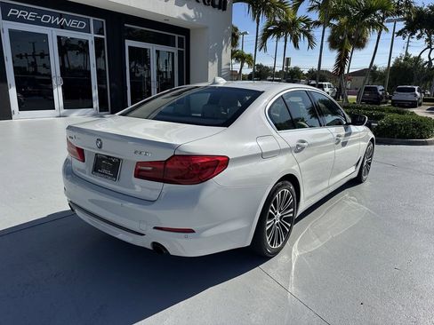 Used 2019 BMW 530i xDrive AWD/4WD image 3