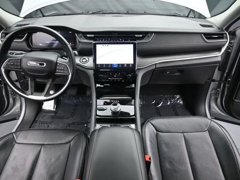 Used 2021 Jeep Grand Cherokee L Limited w/ Luxury Tech Group II AWD/4WD image 11