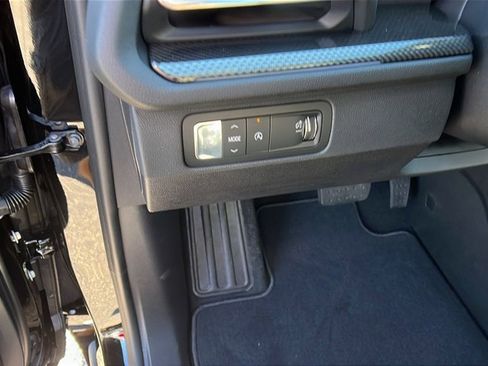 New 2026 Chevrolet Traverse High Country image 22