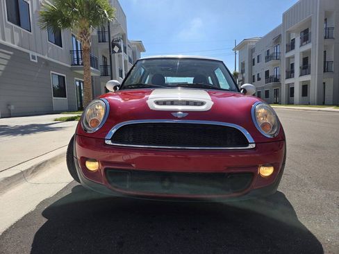 Used 2011 MINI Cooper S FWD image 2