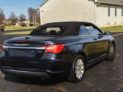 Used 2012 Chrysler 200 Touring FWD image 8