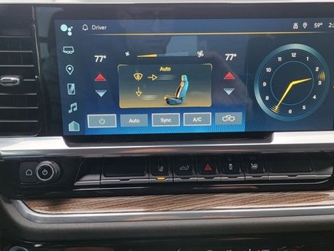 Used 2024 Chevrolet Silverado 3500 LT image 35