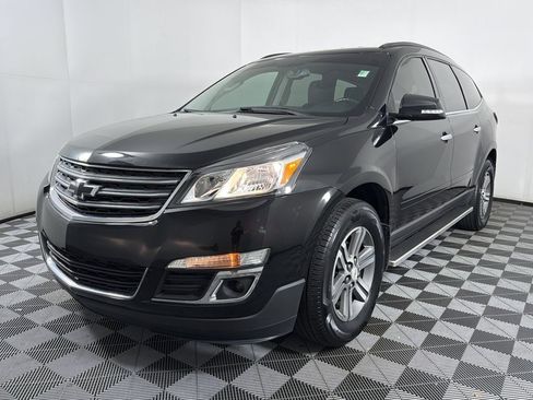 Used 2016 Chevrolet Traverse LT image 3
