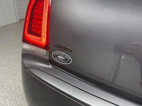 Used 2018 Chrysler 300 S w/ Safetytec Plus Group image 7