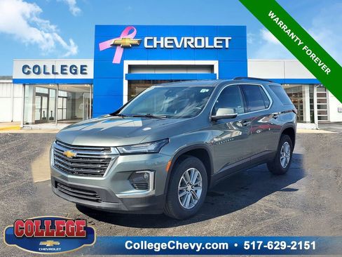 Used 2023 Chevrolet Traverse LT AWD/4WD image 1