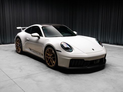 Used 2026 Porsche 911 Carrera GTS RWD image 16