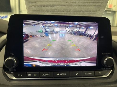 Used 2023 Nissan Rogue SV w/ SV Premium B Package image 23