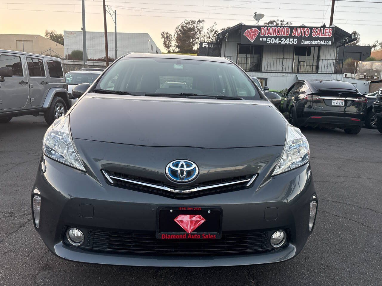 Used 2013 Toyota Prius V Five FWD image 3