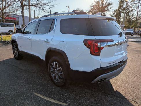 Used 2023 GMC Acadia SLE w/ Driver Convenience Package FWD image 6