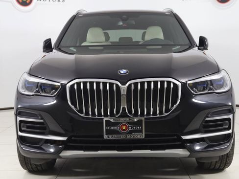 Used 2022 BMW X5 xDrive40i w/ Executive Package image 56