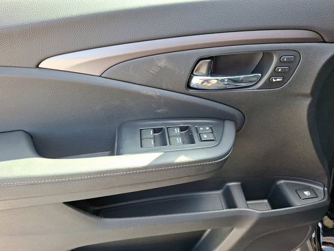 New 2025 Honda Ridgeline RTL image 8