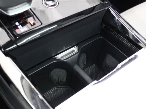 Certified 2024 Land Rover Range Rover Sport SE image 32