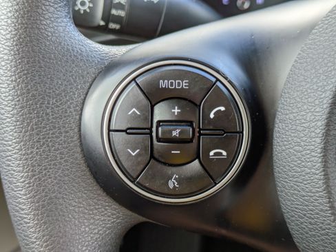 Used 2021 Kia Soul LX FWD image 22