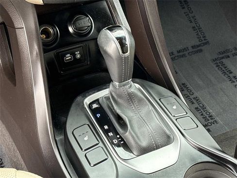 Used 2017 Hyundai Santa Fe Sport image 22