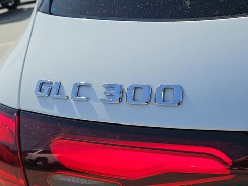 Used 2024 Mercedes-Benz GLC 300 GLC 300 image 12