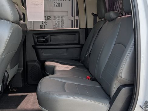 Used 2016 RAM 3500 Tradesman w/ Chrome Appearance Group RWD image 13