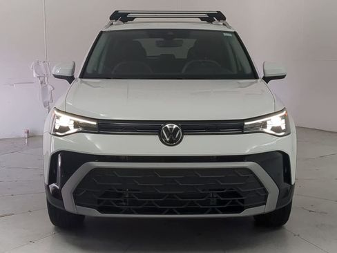 New 2025 Volkswagen Taos SE AWD/4WD image 9