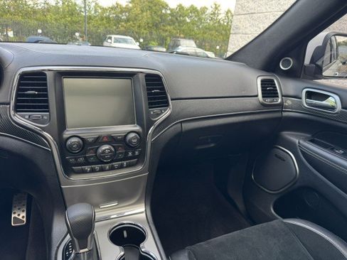 Used 2017 Jeep Grand Cherokee SRT w/ Trailer Tow Group IV AWD/4WD image 31