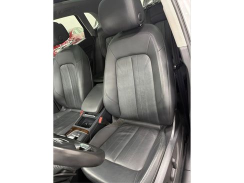 Used 2018 Audi Q5 2.0T Premium image 32