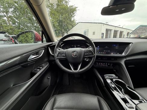 Used 2023 Buick Envision Essence FWD image 2