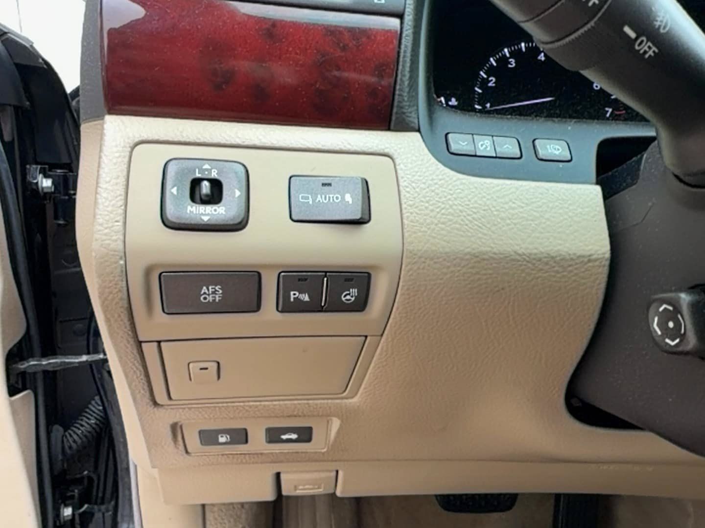 Used 2007 Lexus LS 460 RWD image 13