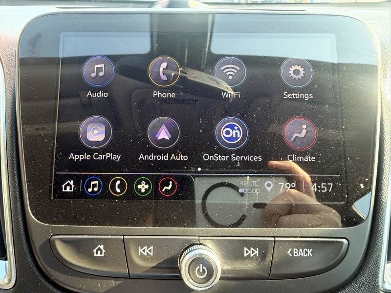 Used 2021 Chevrolet Malibu LT FWD image 18