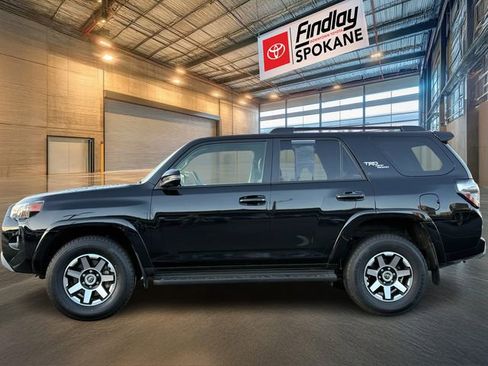 Certified 2024 Toyota 4Runner TRD Off-Road Premium image 3