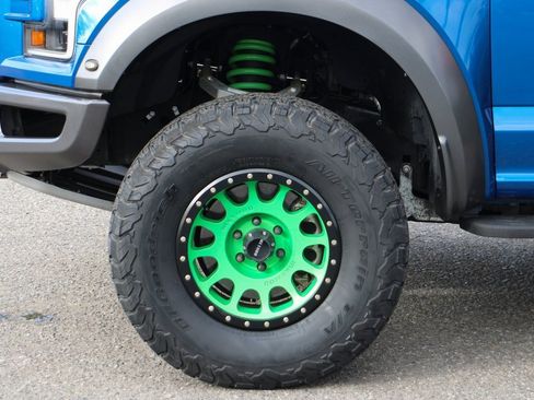 Used 2017 Ford F150 Raptor w/ Equipment Group 802A Luxury image 45