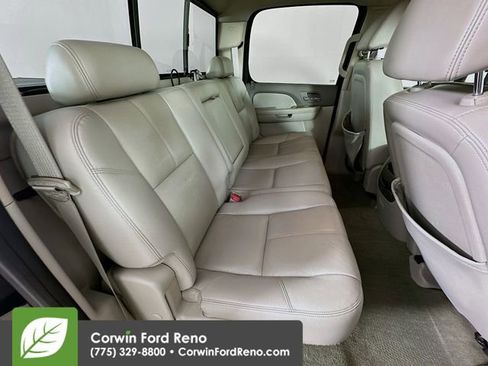 Used 2008 Chevrolet Silverado 2500 LTZ w/ EZ-Lift Tailgate Package image 25