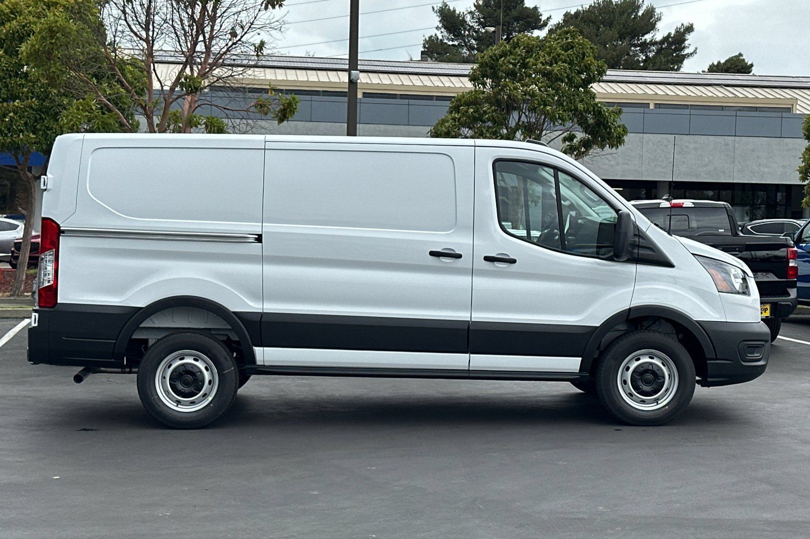 New 2027 Ford Transit 250 Low Roof RWD image 3