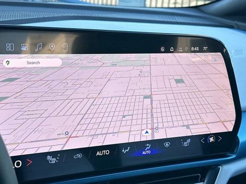 New 2026 Chevrolet Equinox EV LT FWD image 24