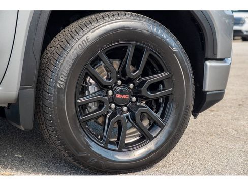 Used 2024 GMC Sierra 1500 Elevation AWD/4WD image 10