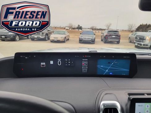 Used 2025 Ford Expedition Max Platinum AWD/4WD image 17