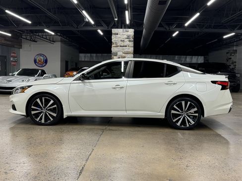 Used 2020 Nissan Altima 2.5 SR AWD/4WD image 6