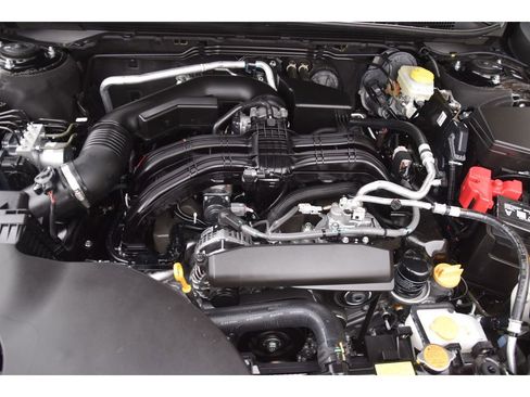 Certified 2025 Subaru Outback Premium w/ Popular Package #1A image 24