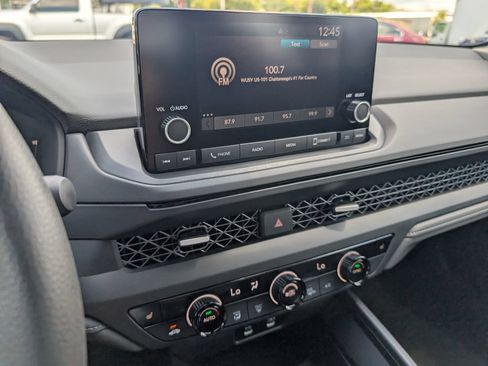 Used 2024 Honda Accord EX image 9