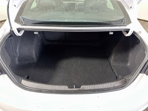 Used 2023 Chevrolet Malibu LT FWD image 24