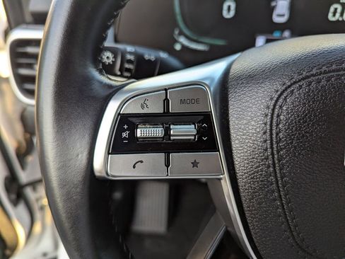 Used 2023 Kia Telluride LX image 23